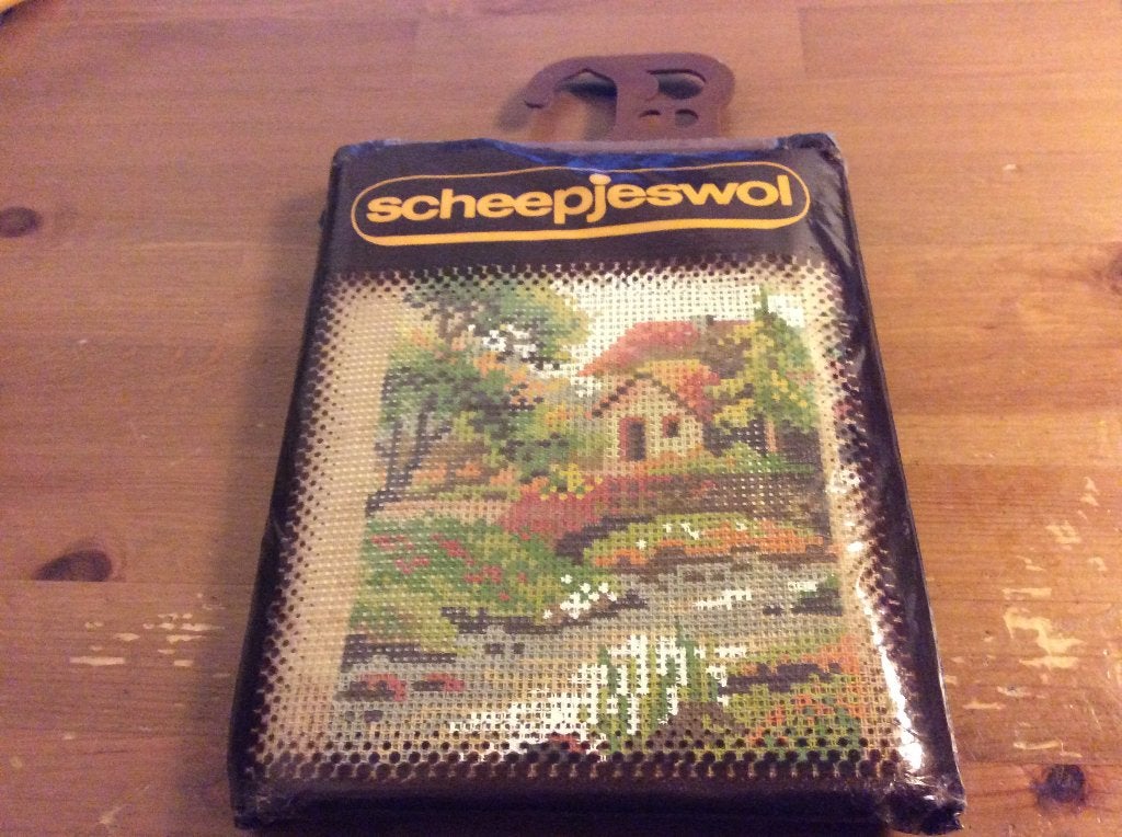 Scheepjeswol borduurpakket landhuis. vintage, ongebruikt., Ophalen of Verzenden, Nieuw, Handborduren, Borduurpakket
