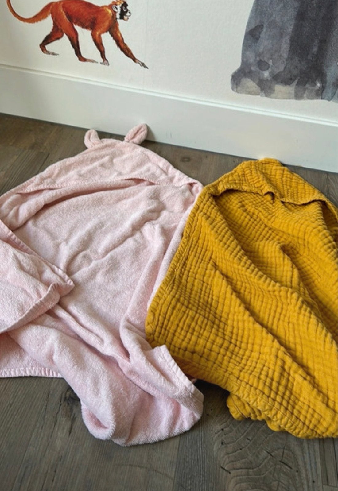 2 HEMA badcapes (roze en okergeel), Hema, Hema, Hema, Ophalen of Verzenden