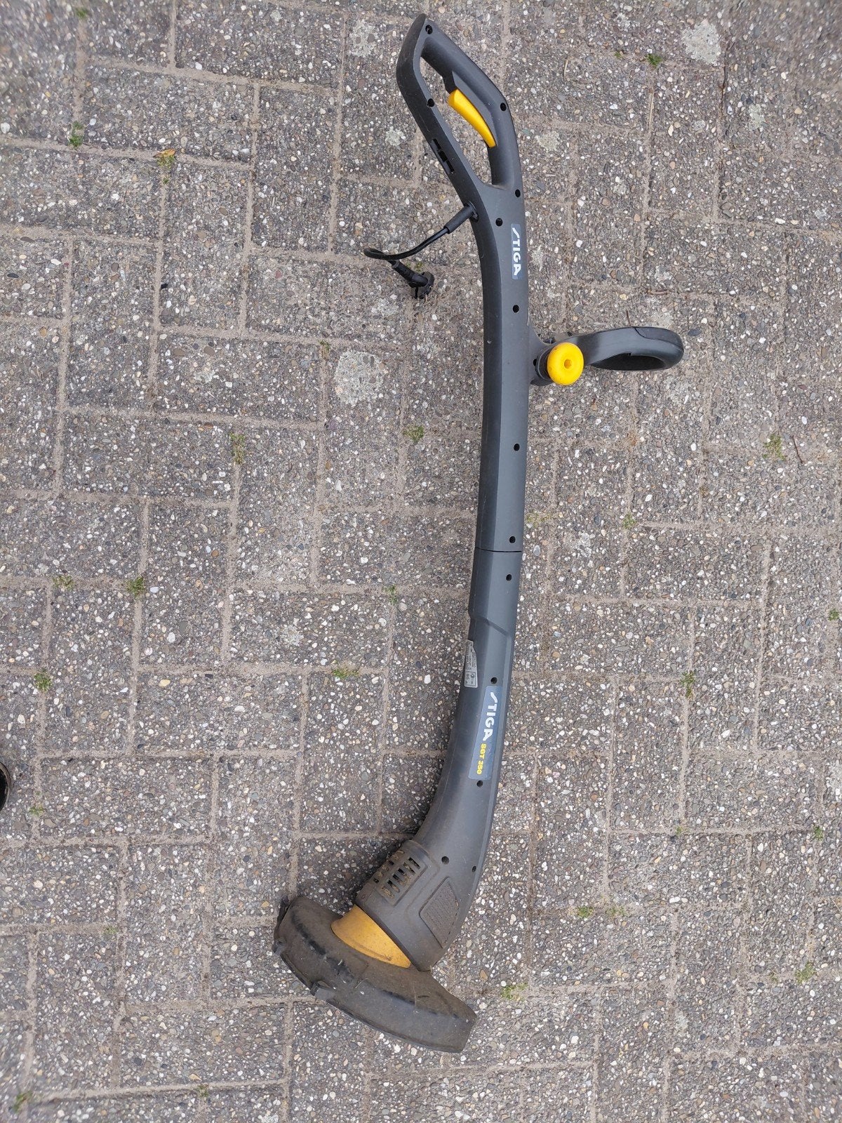 Stiga SGT 350 grastrimmer - Elektrisch, Ophalen, Gebruikt, Stiga, 30 tot 50 cm