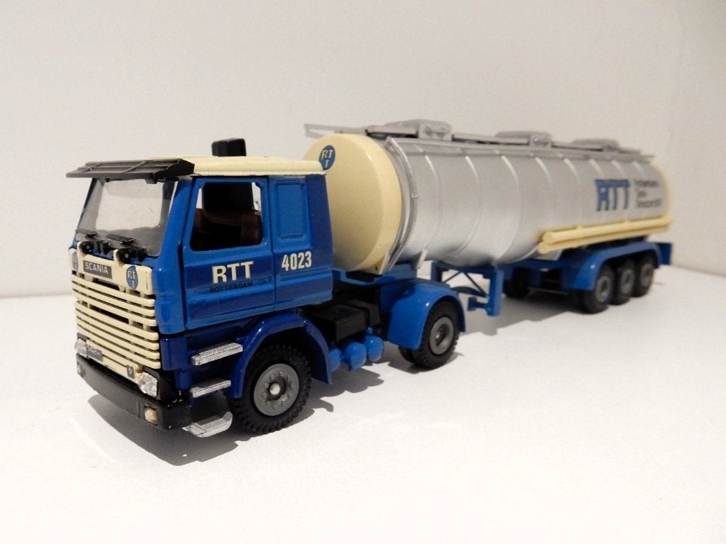 Tekno Scania 142 trekker + tankoplegger RTT 1/50, Ophalen of Verzenden, Zo goed als nieuw, Bus of Vrachtwagen, Tekno