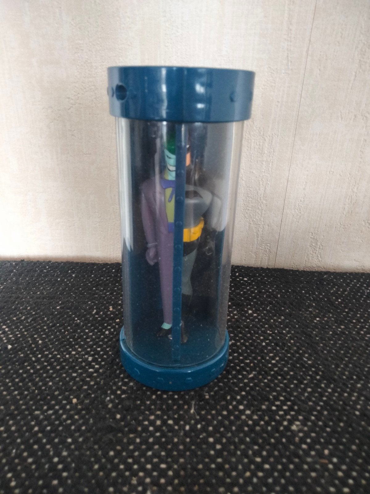 Batman en Joker actiefiguren in spiegelcapsule, Ophalen of Verzenden, Gebruikt