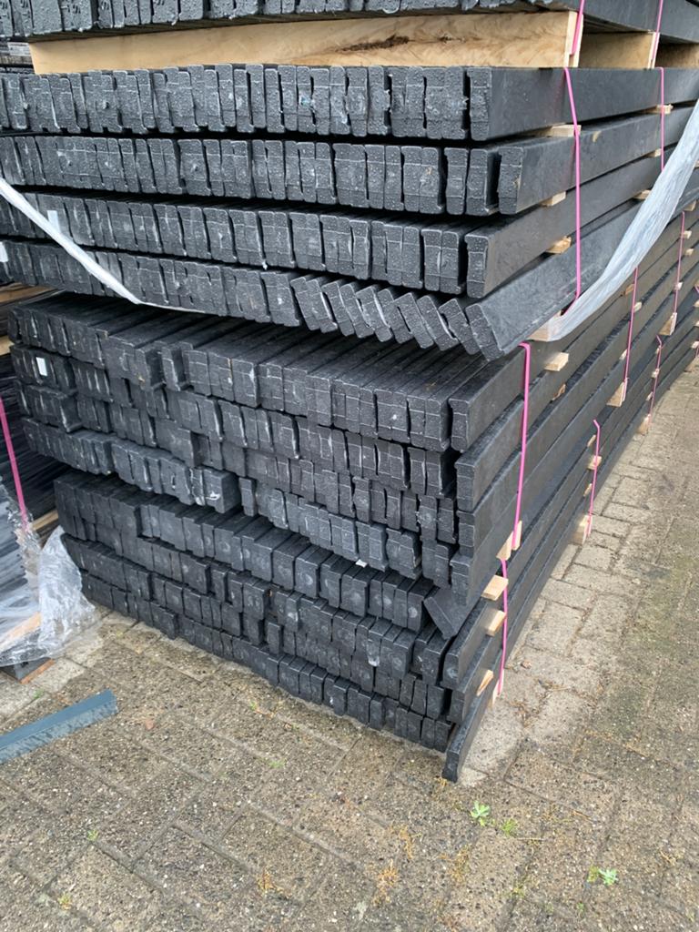 Funderingsbalken voor maar 12.10 per stuk vol kunststof!! ️, Ophalen, Zo goed als nieuw, Palen