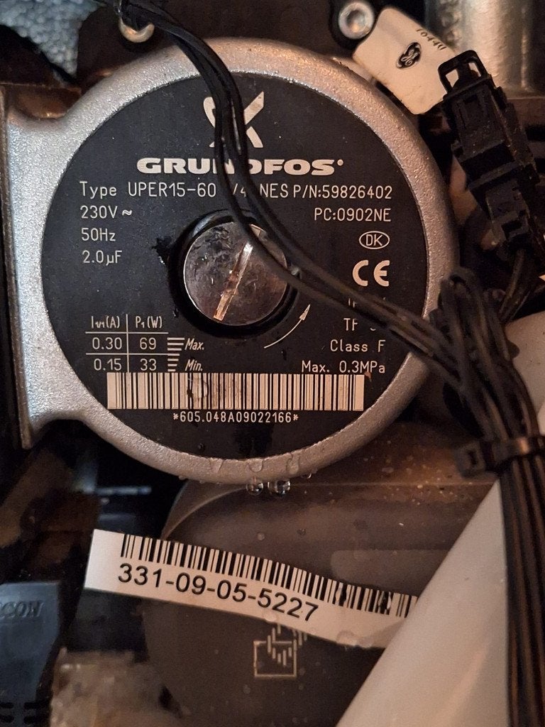 Nefit topline grundfos pomp, Doe-het-zelf en Verbouw, Verwarming en Radiatoren, Ophalen, Gebruikt, Minder dan 30 cm, Hoog rendement (Hr)