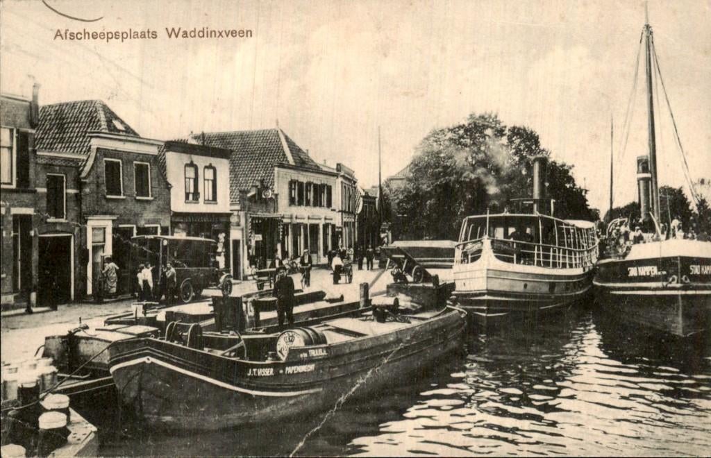 Waddinxveen - Afscheepsplaats - Kade met schepen, Ophalen of Verzenden, 1920 tot 1940, Gelopen, Zuid-Holland