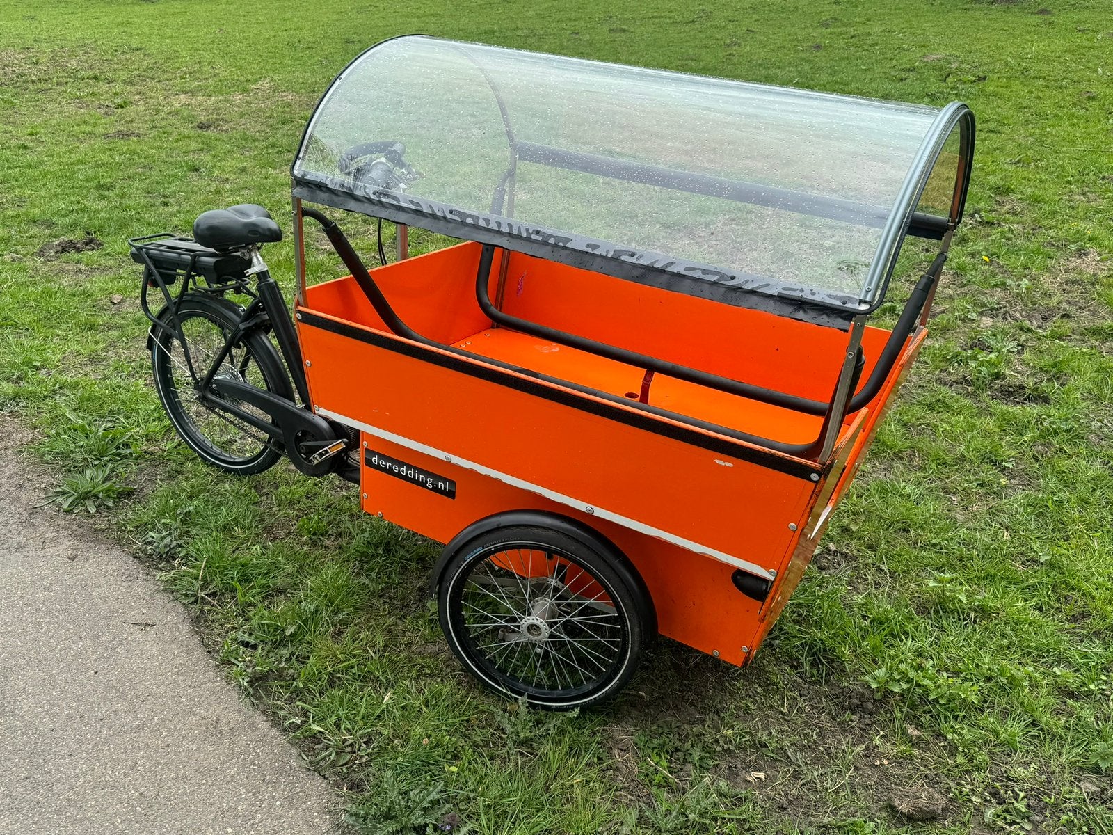 Elektrische bakfiets van De Redding, 4 kinderen of meer, Gebruikt, Huif, Trommelrem