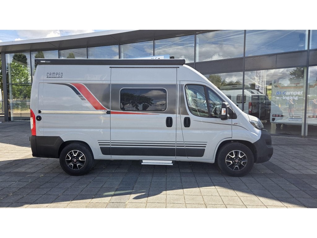 Bürstner Campeo Active 540 9tr.Automaat-CAM-TrHaak-, Automaat, Chemisch toilet, Buscamper of Camperbus, Ringverwarming