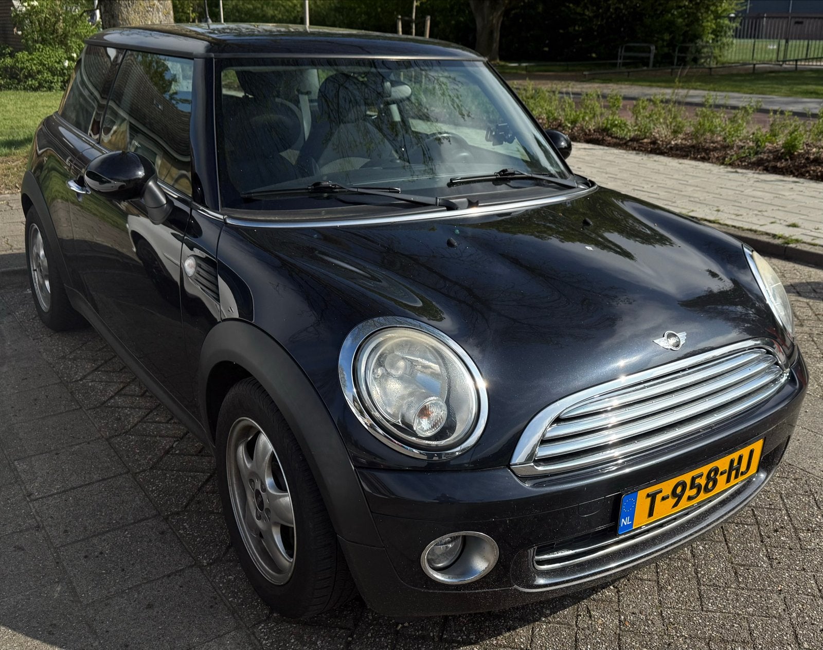 Mini (r56) 1.4 95pk 2008 Zwart, Voorwielaandrijving, 4 stoelen, 19 km/l, Geïmporteerd