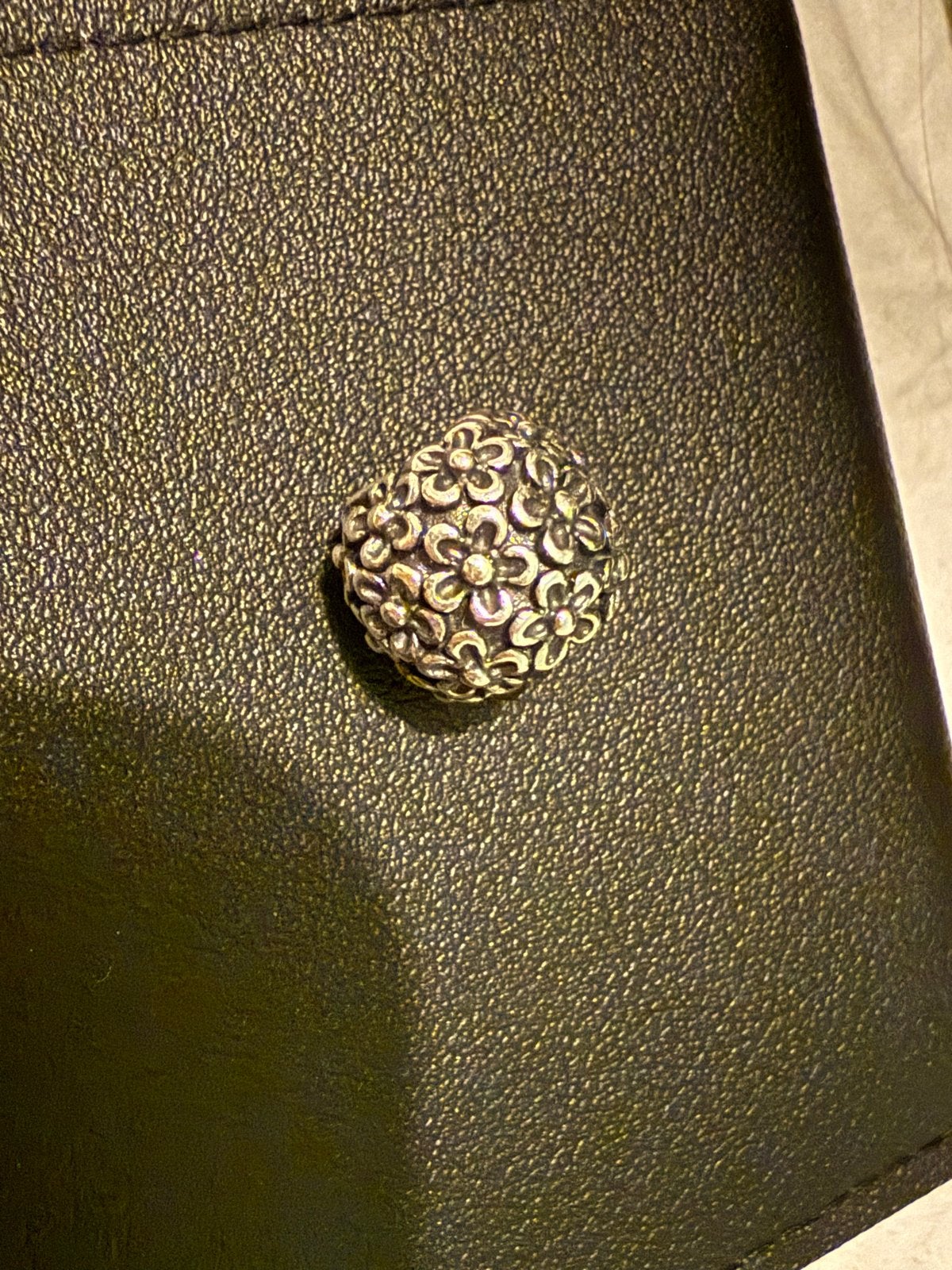 XL Zilveren Pandora Bedel met Bloemenpatroon, Pandora, Ophalen of Verzenden, Zo goed als nieuw, 1 bedel