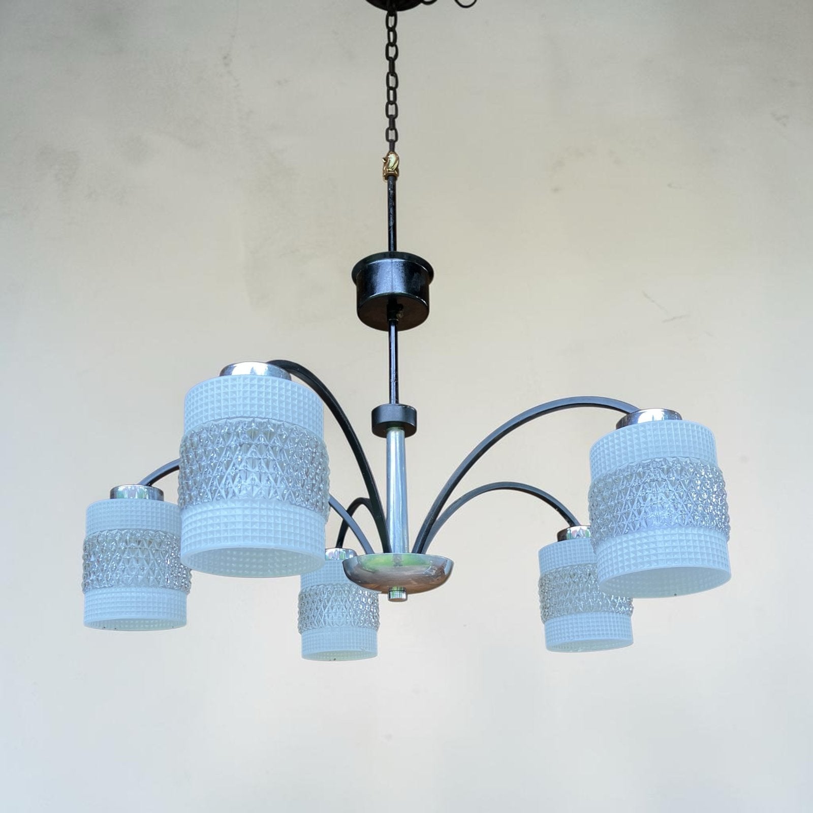 Mid-Century Deense/West-Duitse vintage hanglamp met 5 lichtp, Antiek en Kunst, Antiek | Lampen, Ophalen