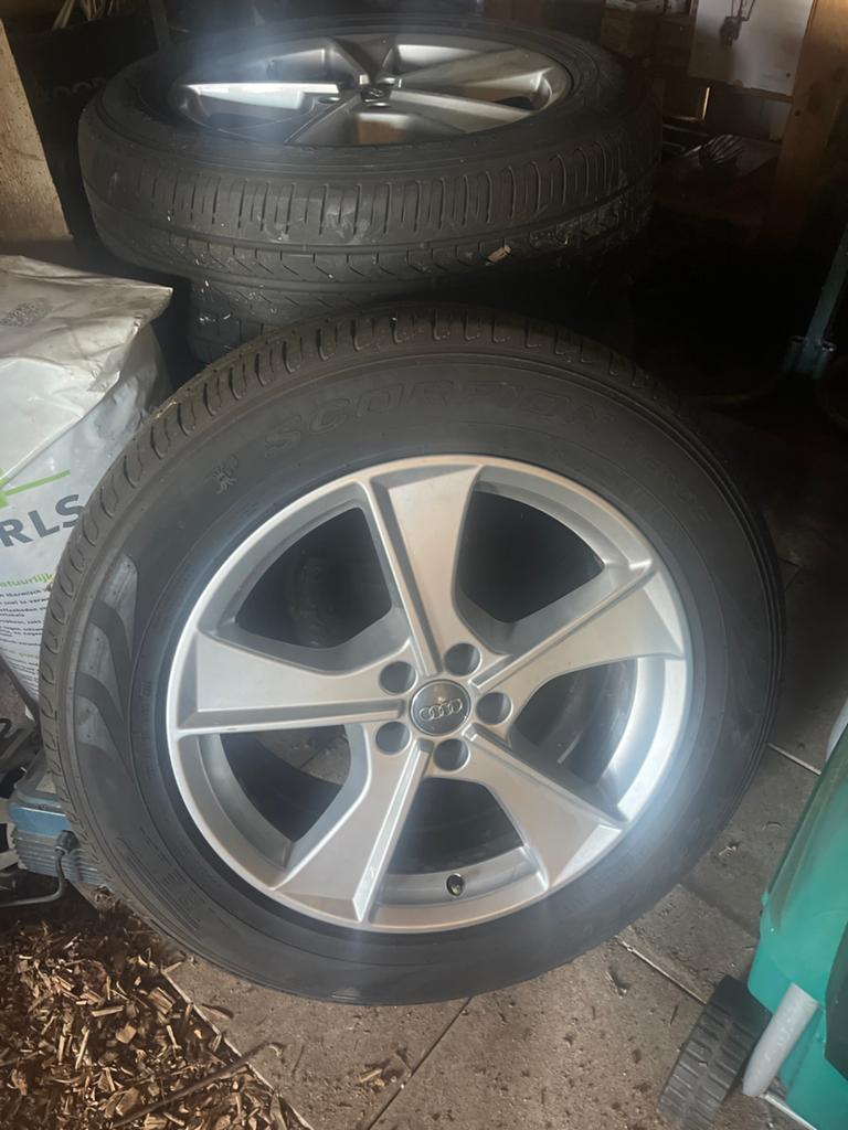 Audi Q7 velgen met banden 255/55 R19 111V, Auto-onderdelen, Banden en Velgen, Gebruikt, 255 mm, Banden en Velgen, Terreinwagen