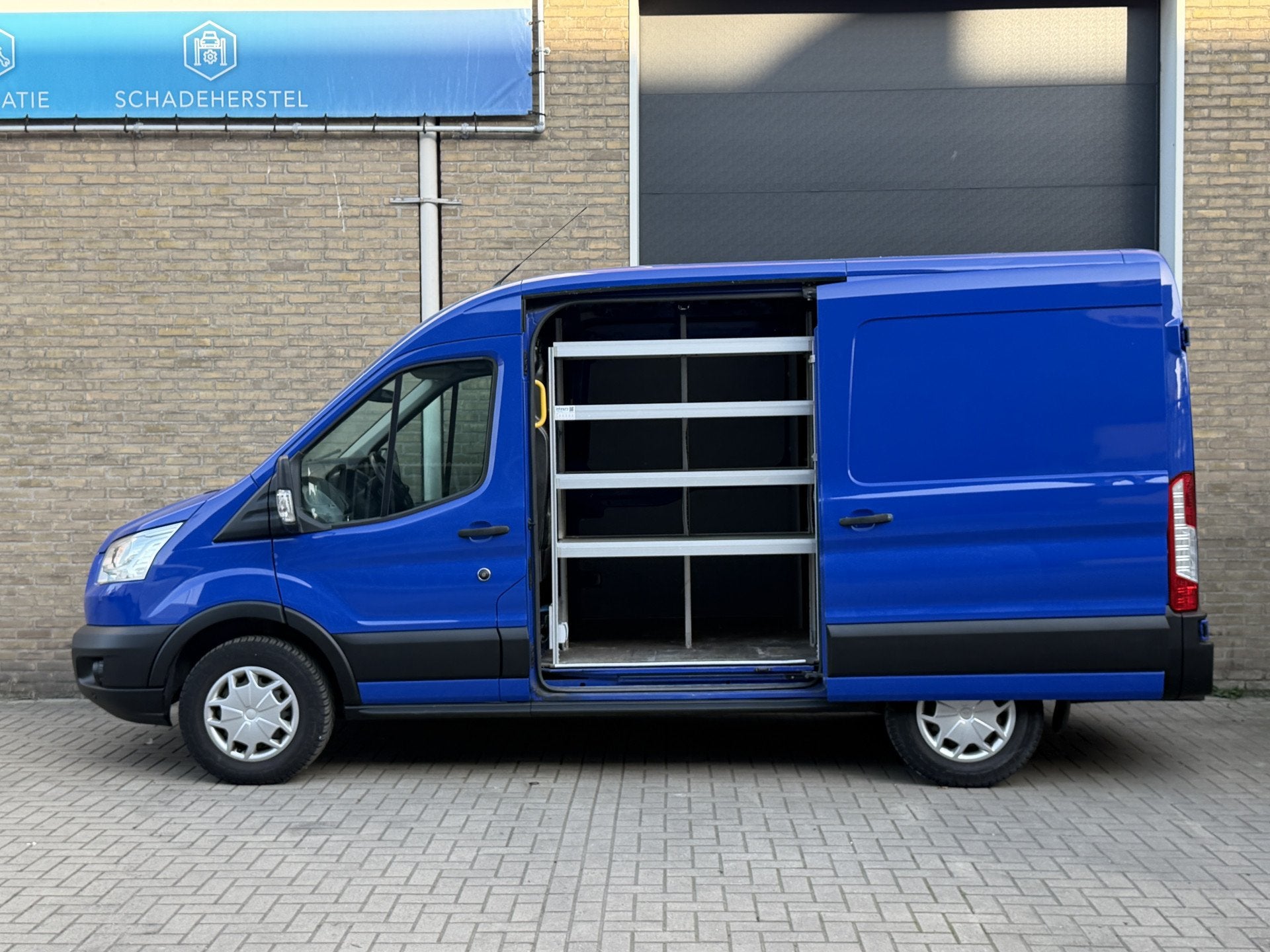 Ford Transit 350 2.0 TDCI 130PK Euro 6L2H2 Trend CarPlay/cru, Voorwielaandrijving, Stof, 4 cilinders, Blauw