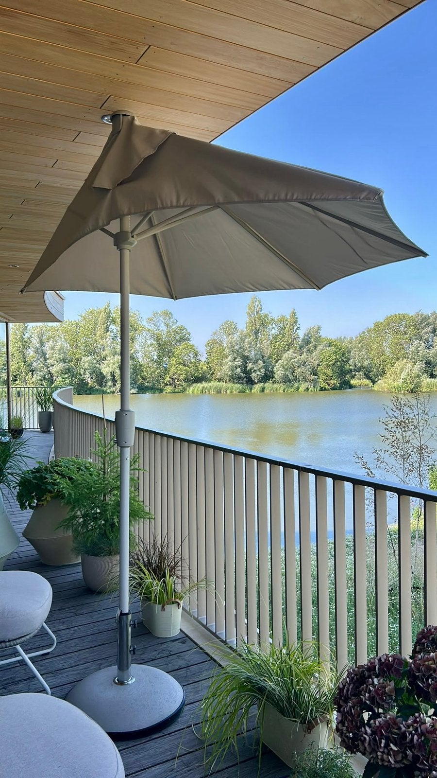 Parasol Balcony beige 80+UV 257 x 130 cm., Ophalen, Zo goed als nieuw, 1 tot 2 meter, Stokparasol