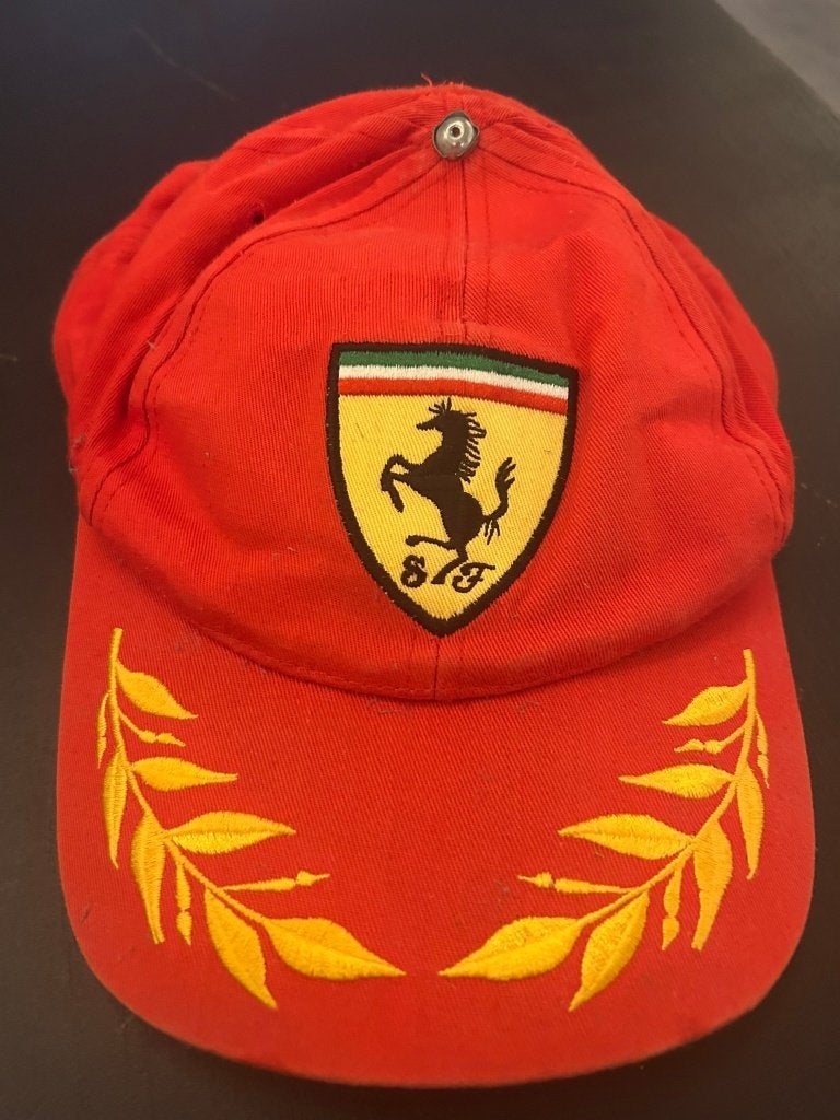 Vintage Ferrari Pet, Ophalen of Verzenden, Gedragen, 57 cm (M, 7⅛ inch) of minder, Pet