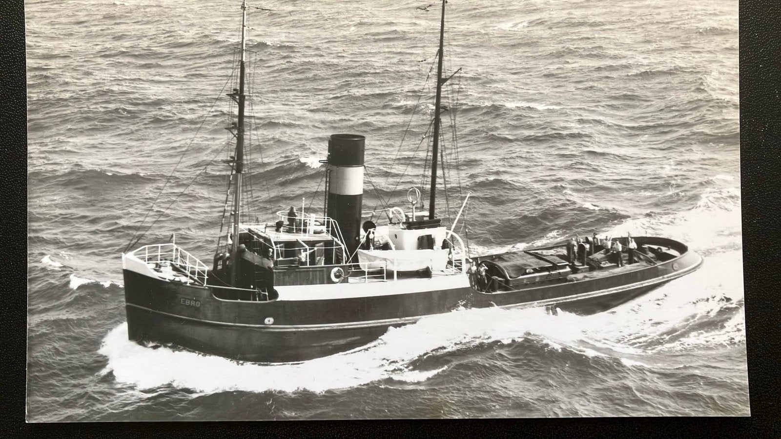 Sleepboot  EBRO  1931-1958   L. Smit & Co  Int.  Maassluis, Ophalen of Verzenden, Zo goed als nieuw, Kaart, Foto of Prent