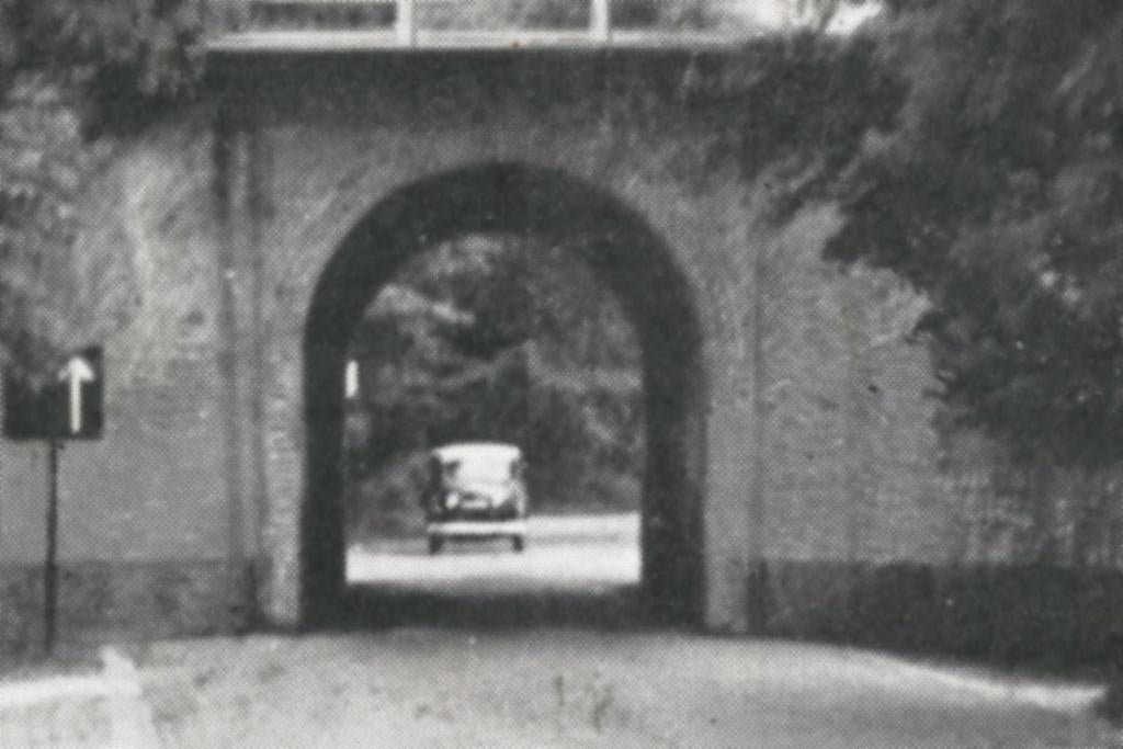 967271 Maarn U De oude Maarnse Poort 1955 Gelopen met zegel, Ophalen of Verzenden, 1940 tot 1960, Gelopen, Utrecht