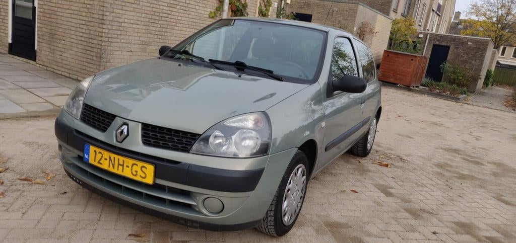 Renault Clio 1.2 RN 3DR 2005 2003 Groen, Auto's, Renault, Voorwielaandrijving, Stof, 31 €/maand, 4 cilinders