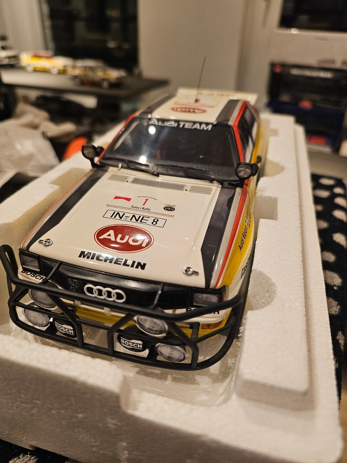 AUTOART Audi Quattro Safari Rally 1984 H. Mikkola ZELDZAAM, Ophalen of Verzenden, Zo goed als nieuw, Auto, Autoart