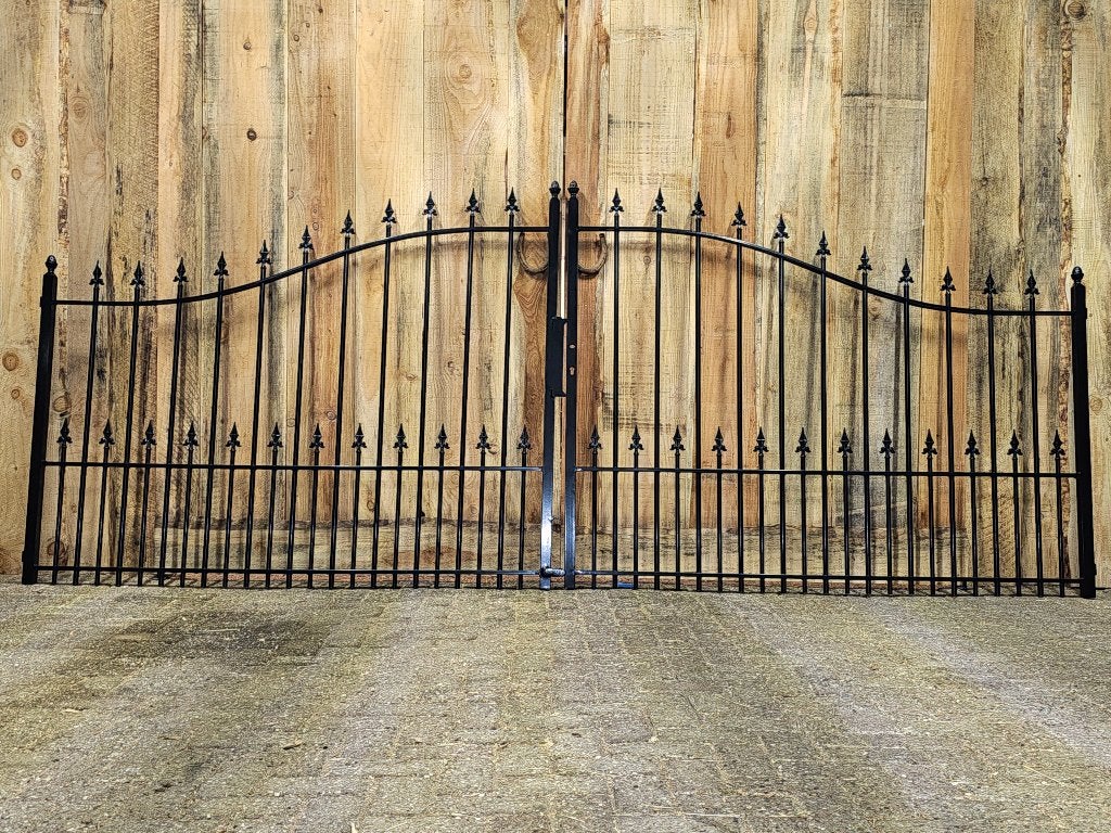 Handgemaakte inrijpoort model: Rome in afmeting 400x150cm, Met poort, Nieuw, Ophalen of Verzenden, Tuinhek