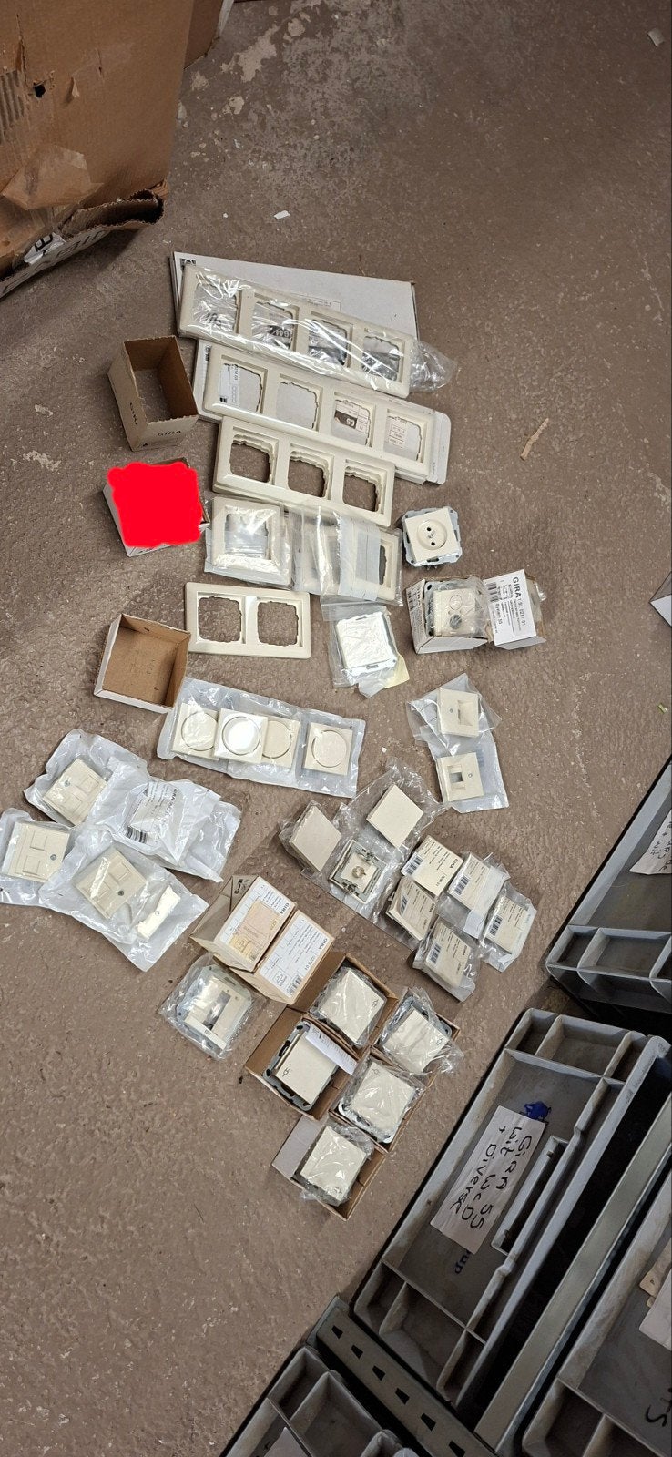 Gira systeem 55 creme schakelmateriaal, Nieuw, Gira, Ophalen of Verzenden, Gira