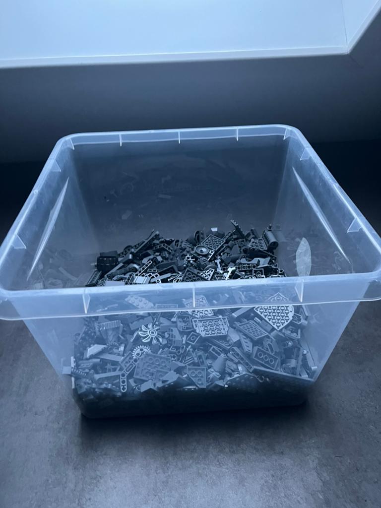 Ruim 2,5 kilo grijze lego, Overige thema's, Lego, Ophalen of Verzenden, Zo goed als nieuw