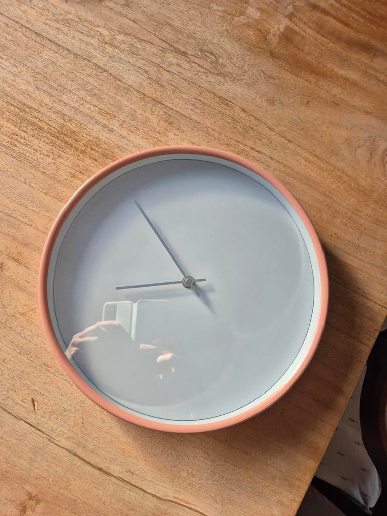 Hema klok, Huis en Inrichting, Woonaccessoires | Klokken, Ophalen, Zo goed als nieuw, Wandklok
