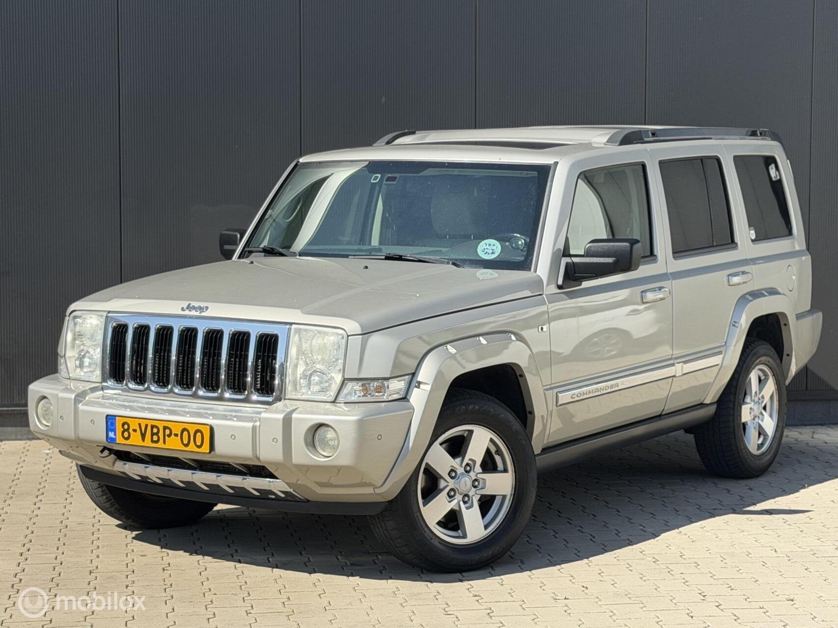 Jeep Commander 3.0 CRD Limited | GRIJS KENTEKEN | 3500KG TRE, Auto's, 2240 kg, Gebruikt, Beige, Bruin
