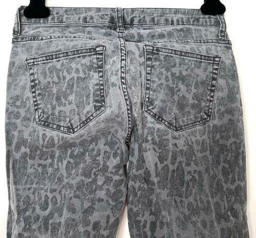 2 Bizzy jeans maat 36, Ophalen of Verzenden, Zo goed als nieuw, Grijs, W28 - W29 (confectie 36)