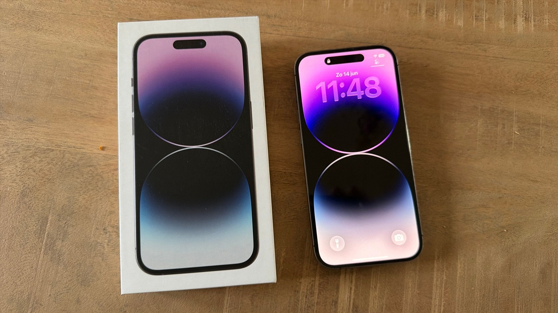 Apple iPhone 14 Pro, 256 GB, Deep Purple (batterij: 100%), IPhone 14 Pro, Paars, Zo goed als nieuw, Zonder simlock