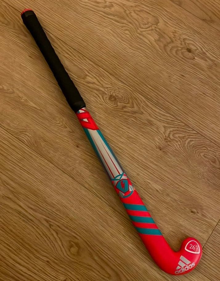 Zeer weinig gebruikte mooie 26 inch adidas hockey stick, Ophalen of Verzenden, Gebruikt, Stick