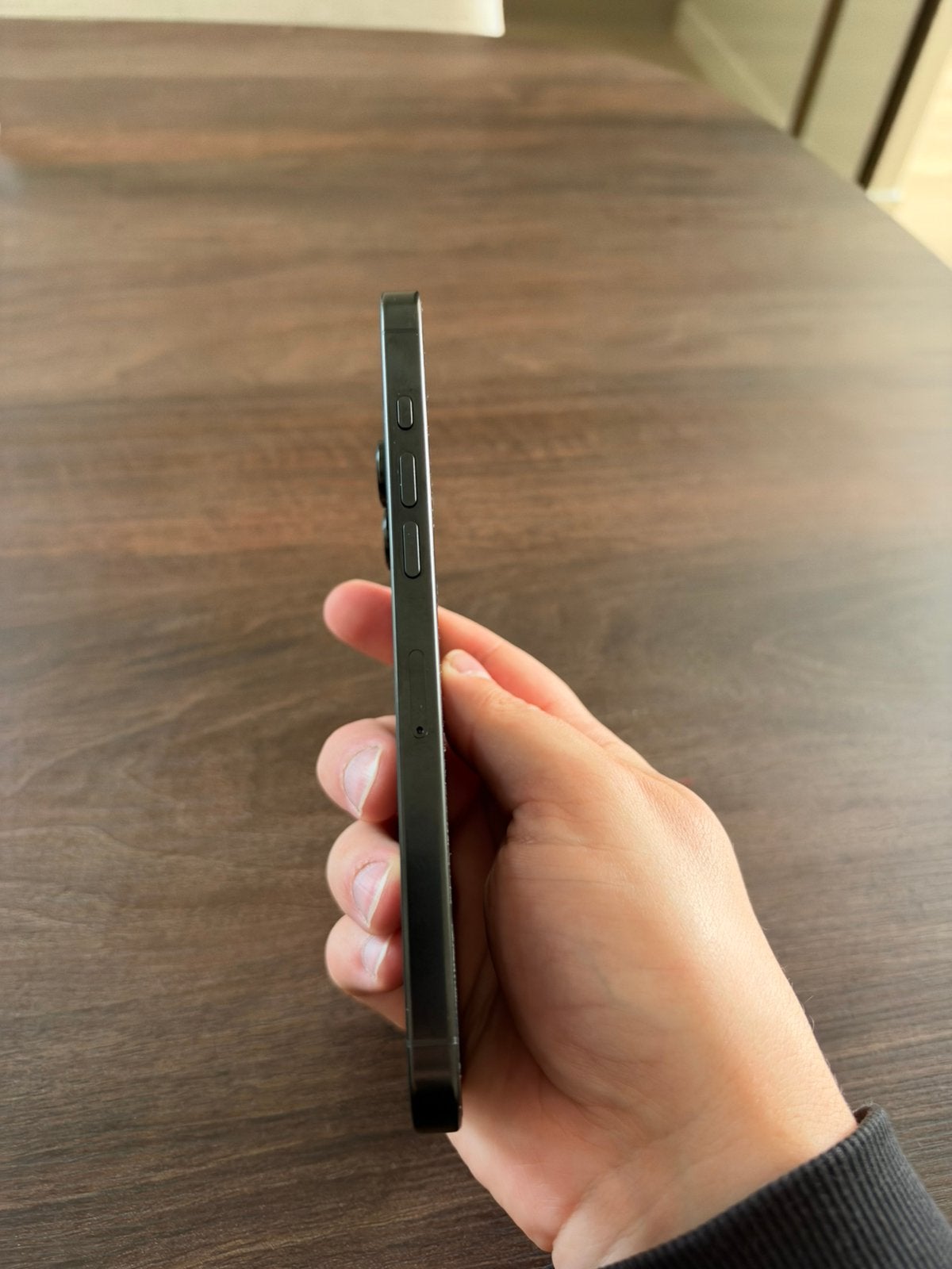 Foto 6 van iPhone 16 pro max 256GB black titanium