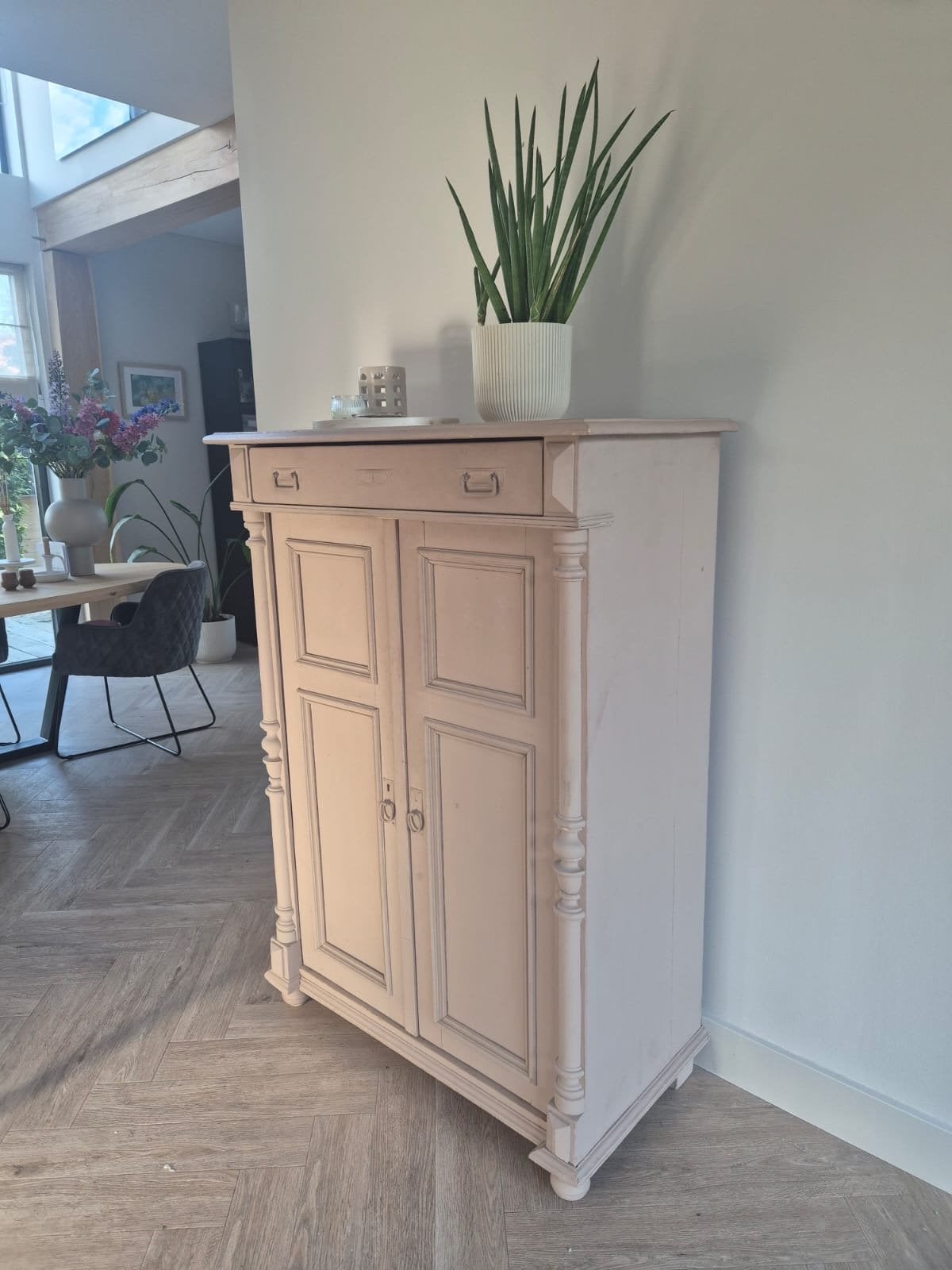 Antieke ladekast/dressoir in landelijke stijl, Ophalen of Verzenden