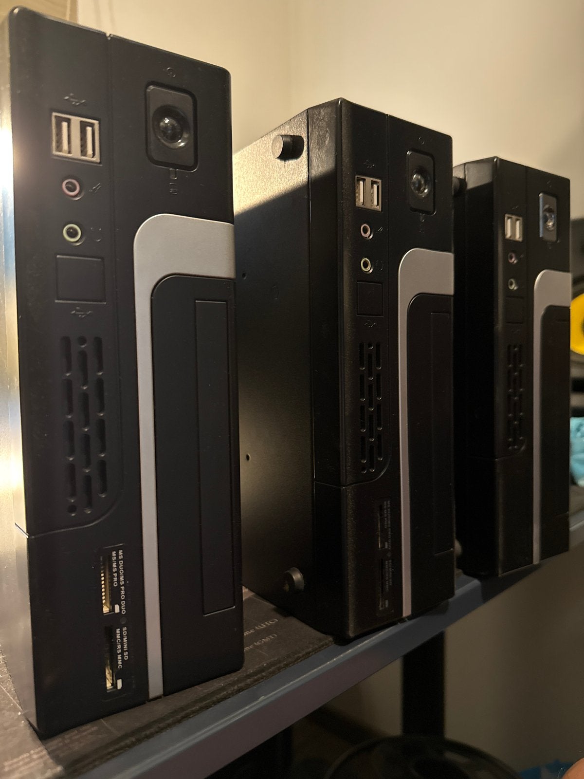 3 stuks Compacte Mini Server/PC 22x25x9 cm met HD, Computers en Software, Ophalen, Gebruikt, HDD, Minder dan 4 GB