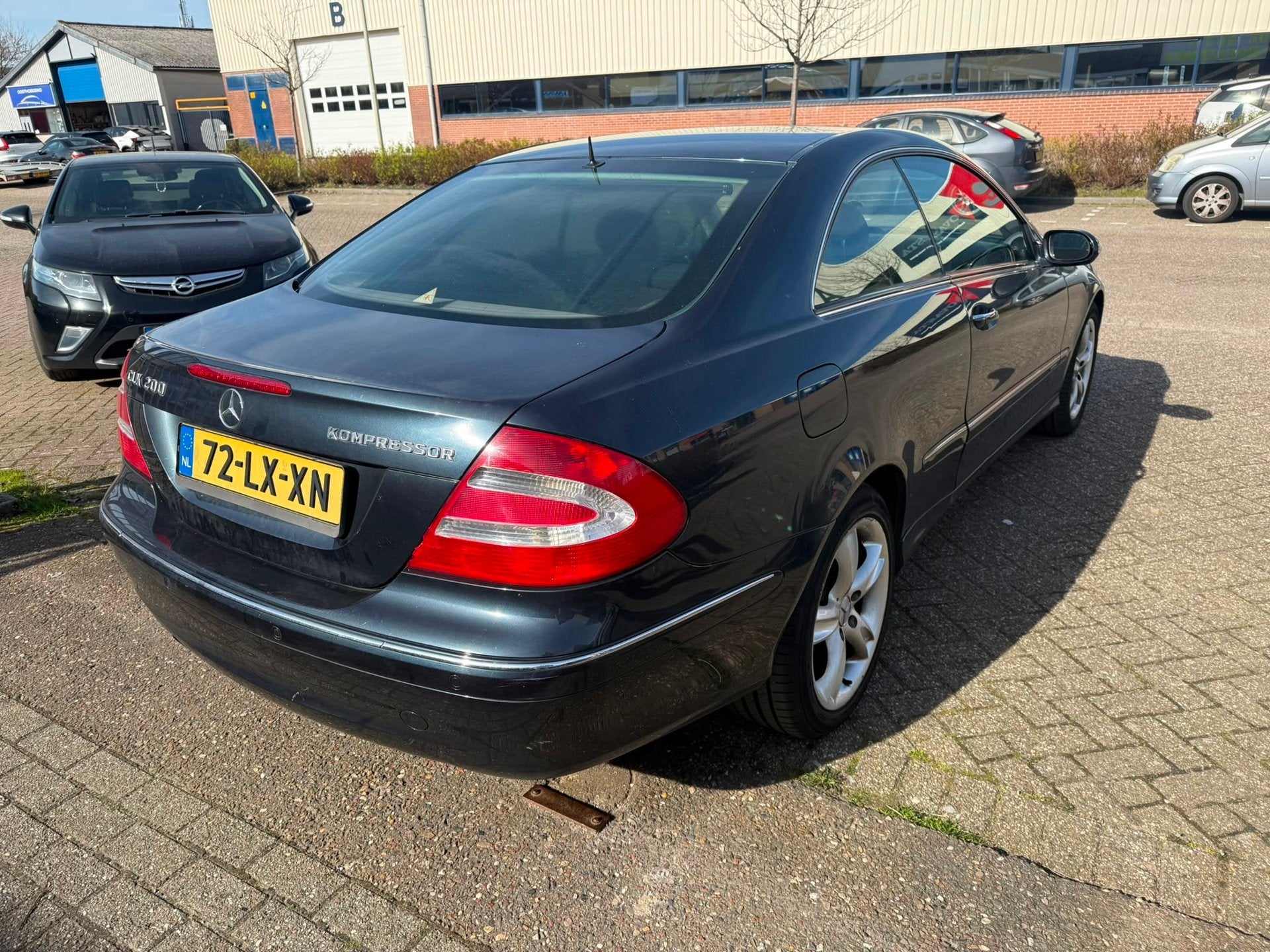 Mercedes-Benz CLK-klasse Coupé 200 K. Elegance, Automaat, Gebruikt, 4 stoelen, 1796 cc