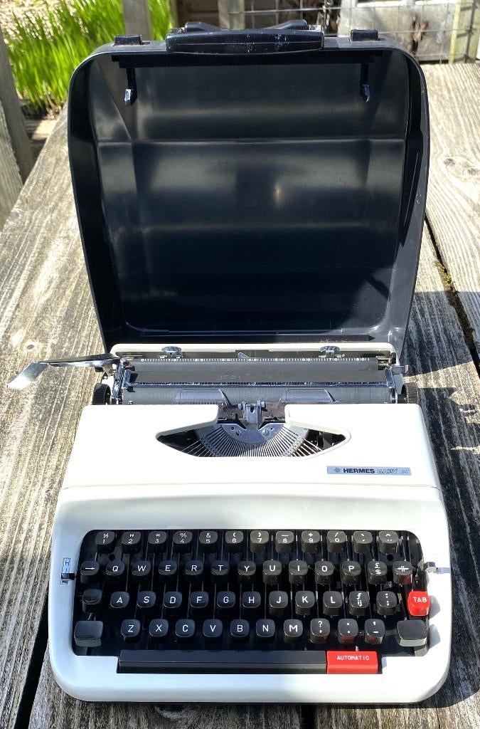 Leuke Hermes Baby S Typemachine - vintage retro, Diversen, Typemachines, Ophalen of Verzenden, Gebruikt