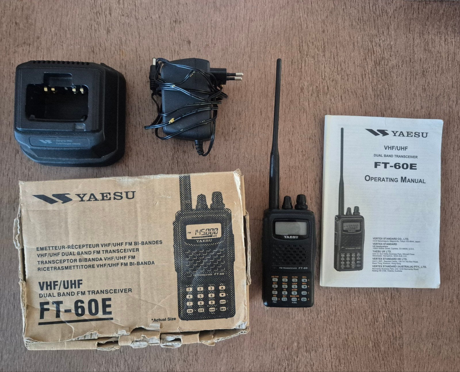 Yaesu FT-60E Dual-Band Portofoon (VHF/UHF) – Complete EU-Set, Ophalen of Verzenden