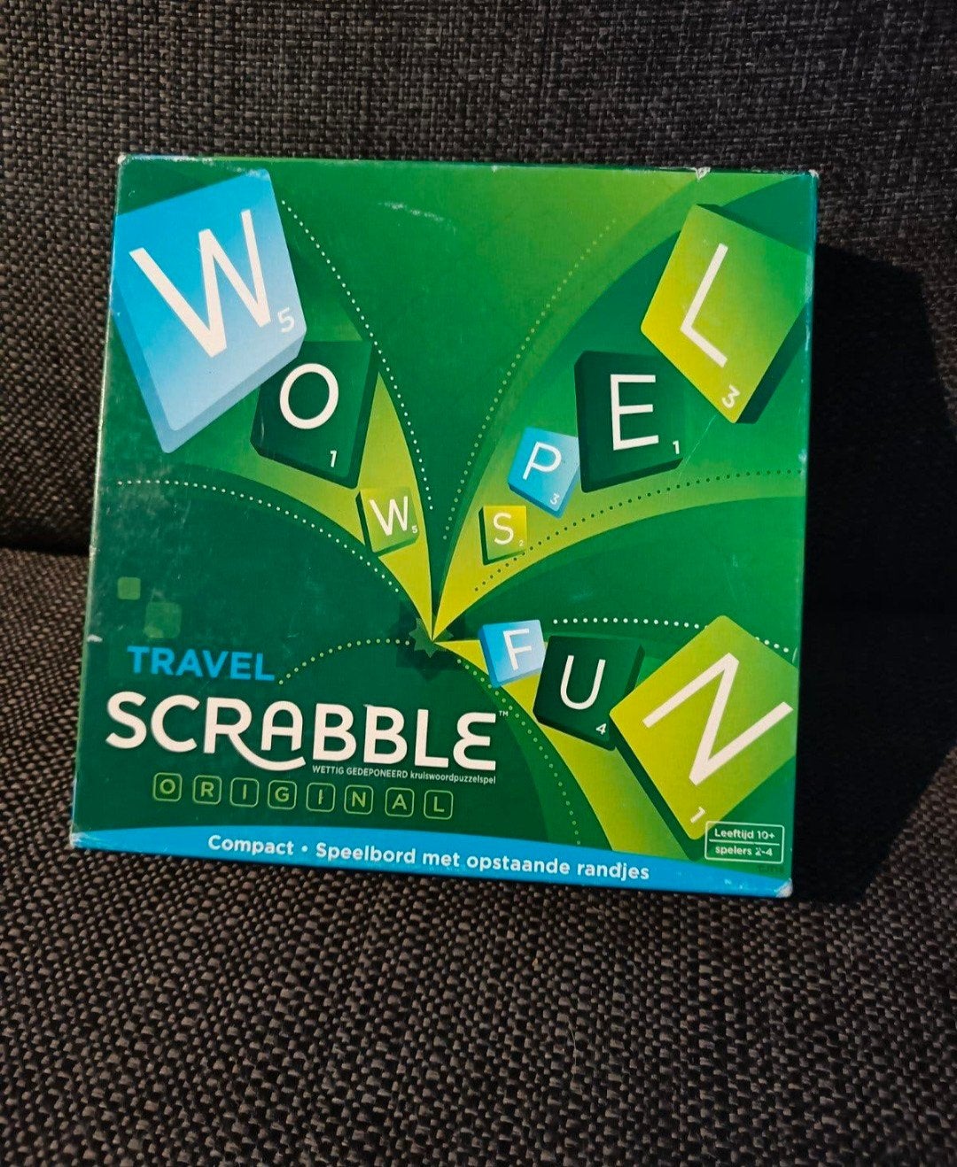Travel Scrabble Original - Compact woordspel voor onderweg, Hobby en Vrije tijd, Drie of vier spelers, Ophalen of Verzenden, Zo goed als nieuw
