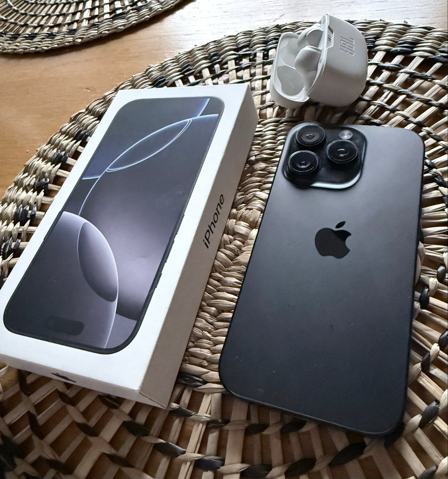 iPhone 16 Pro 256GB – Zwart, Zwart, Ophalen of Verzenden, Zo goed als nieuw, Zonder simlock