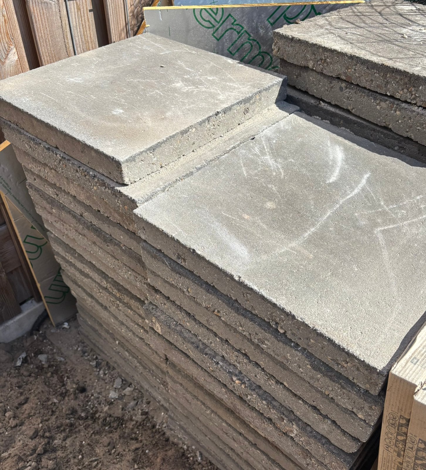 Gratis Terrastegels stoeptegels 40x40x4,5, Ophalen, Zo goed als nieuw, Beton, Terrastegels