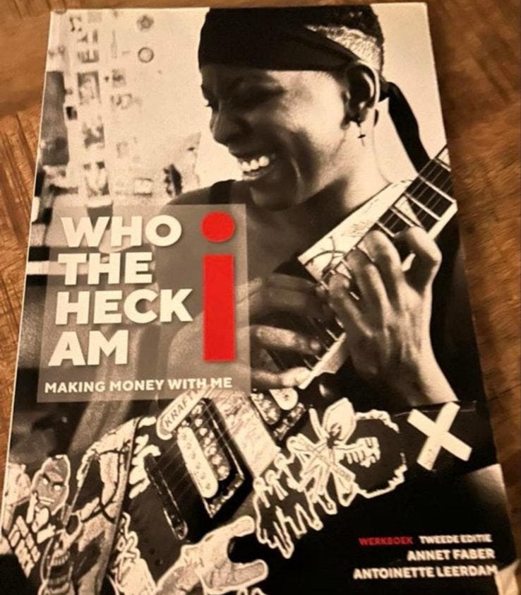 WHO THE HECK AM I? Making money with me - Annet Faber, Ophalen of Verzenden, Beta, Gelezen, HBO