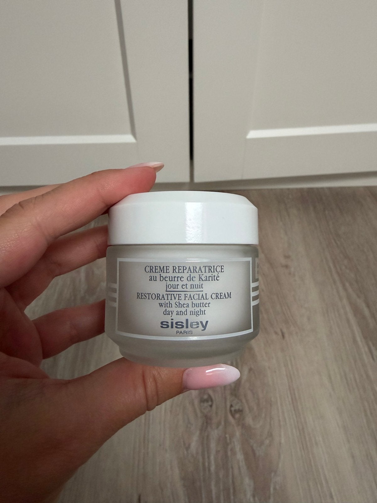 Sisley Crème Réparatrice met Karitéboter Dag & Nacht, Ophalen of Verzenden, Nieuw, Gehele gezicht, Verzorging