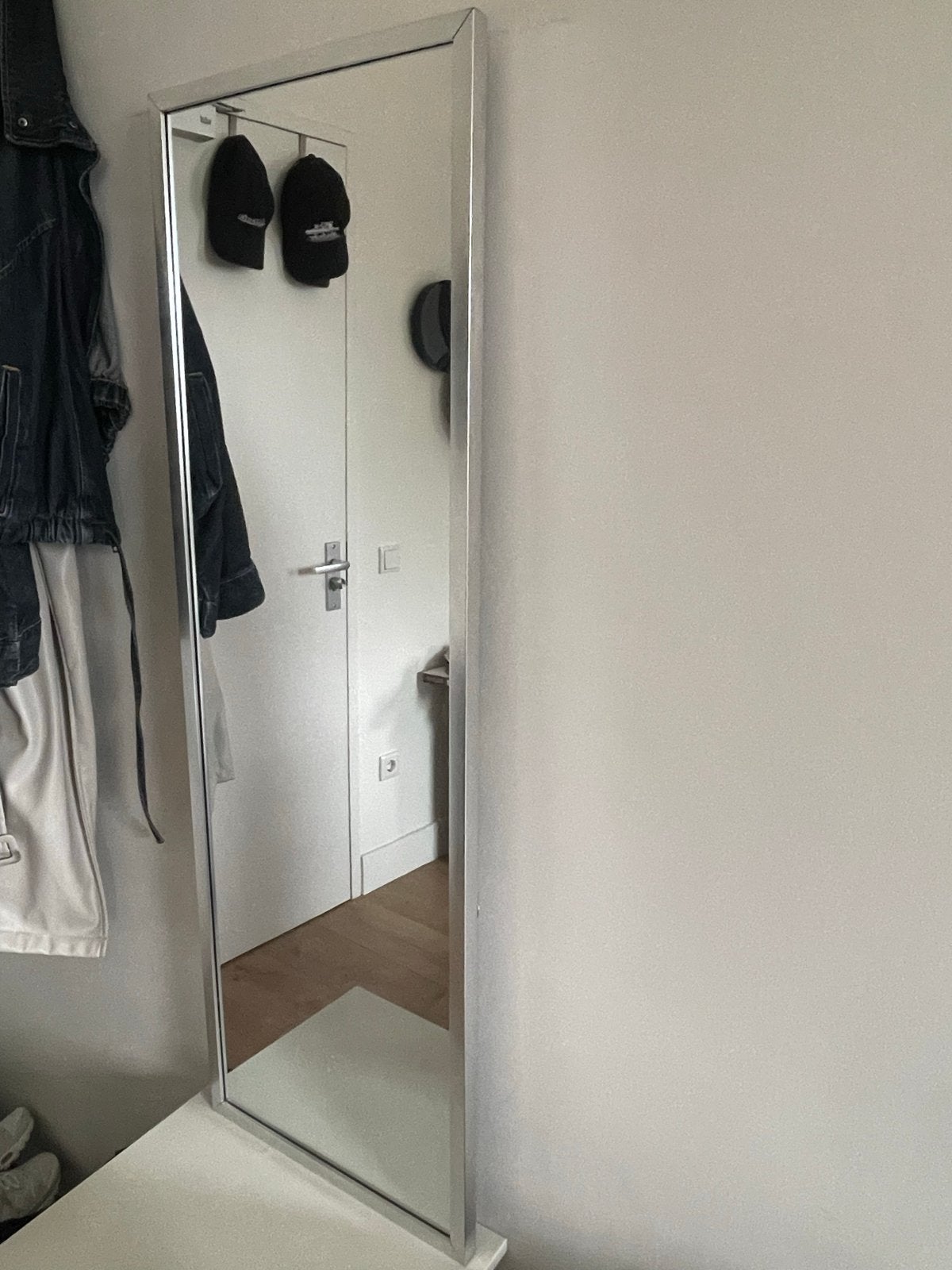 Spiegel zilver 110/120cm om op te hangen, Huis en Inrichting, Woonaccessoires | Spiegels, Ophalen, Minder dan 50 cm, Gebruikt