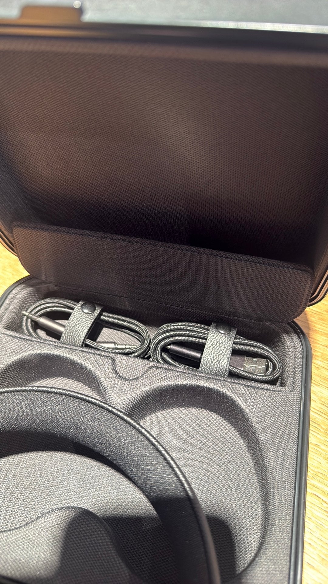Bang & Olufsen BeoPlay H95, Bang & Olufsen, Info@bang-olufsen.dk, Ophalen of Verzenden, Zo goed als nieuw