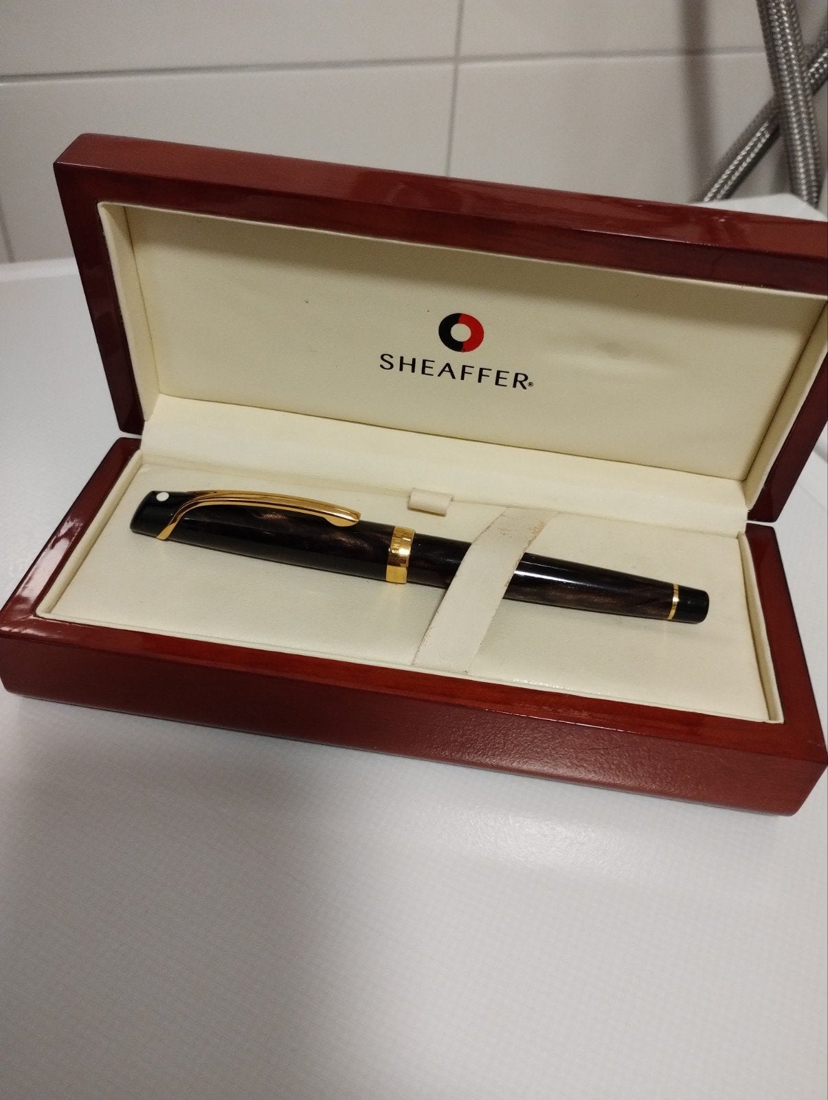 Sheaffer Valor fountain pen met massief 585/14k nib, Ophalen of Verzenden
