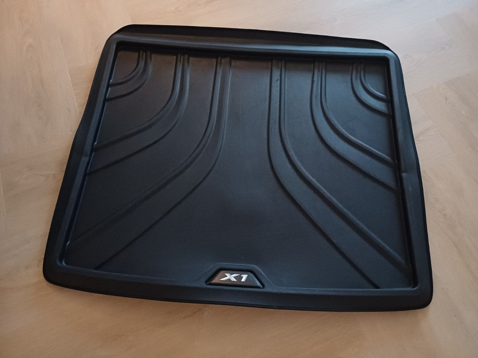 Originele BMW X1 (F48) kofferbakmat, Ophalen
