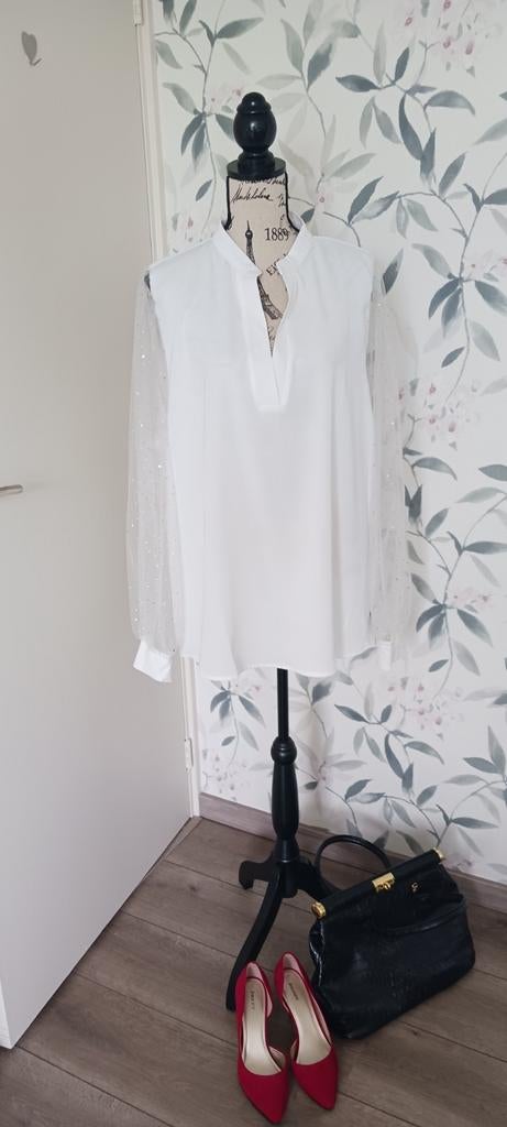 NIEUWE leuke witte blouse met glittermouw XXXXL, Ophalen of Verzenden, Nieuw, Maat 46/48 (XL) of groter, Wit