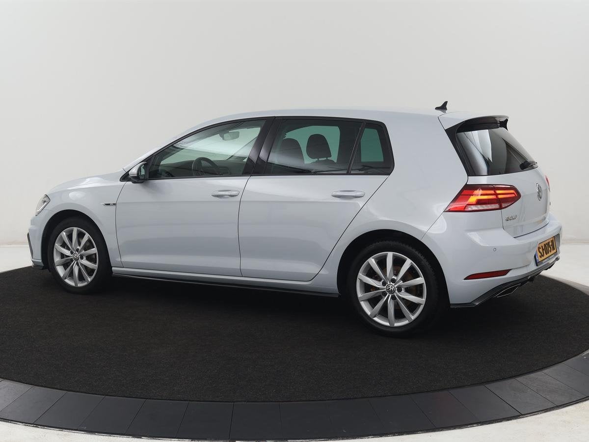 Volkswagen Golf 1.5 TSI Highline Business R | Trekhaak | Nav, 4 cilinders, 150 pk, Wit, Bedrijf