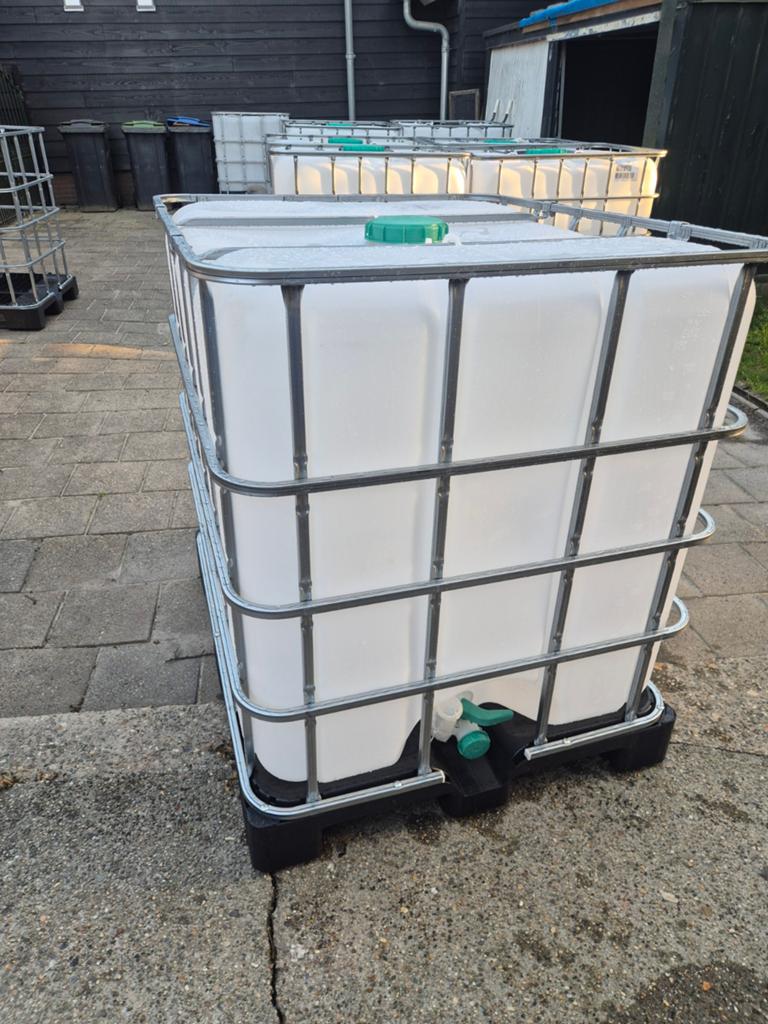 Schone ibc kunststof pallet 1000 liter, 150 liter of meer, Ophalen of Verzenden, Zo goed als nieuw