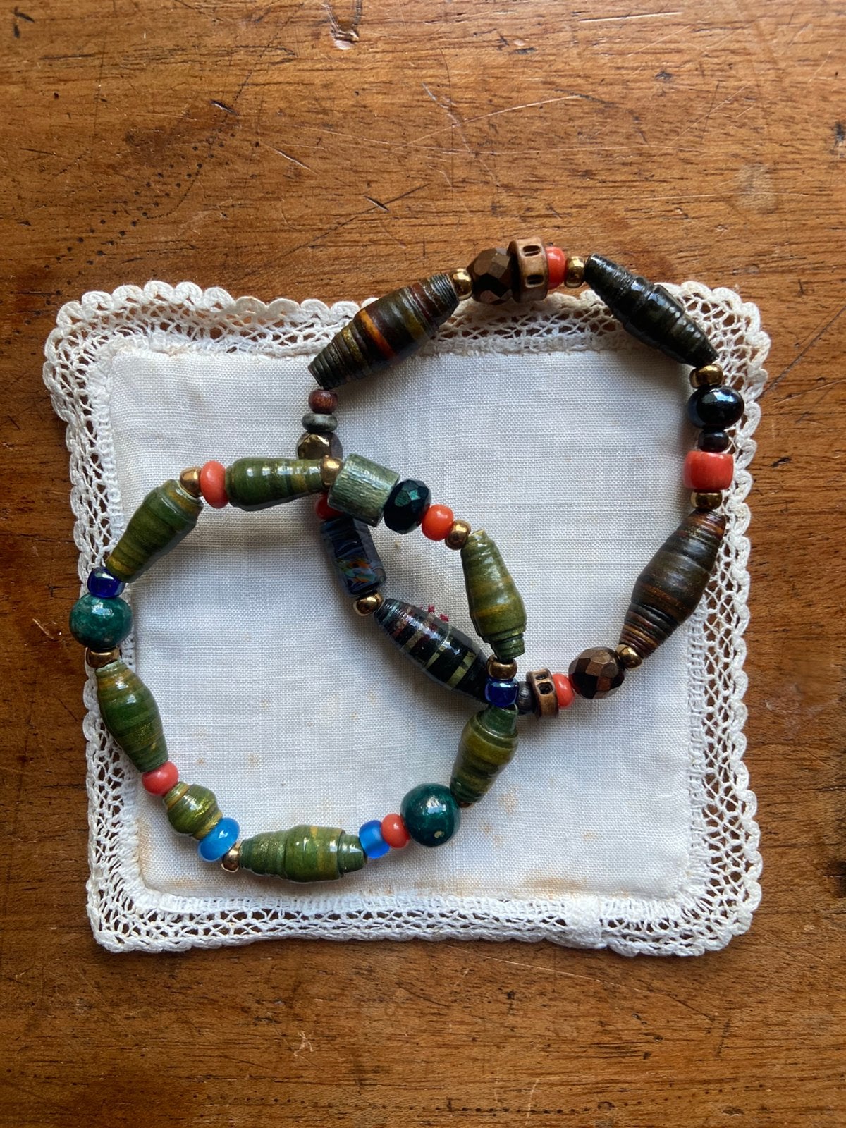 Armband glas papier steen bloedkoralen, Ophalen of Verzenden, Zo goed als nieuw, Rood