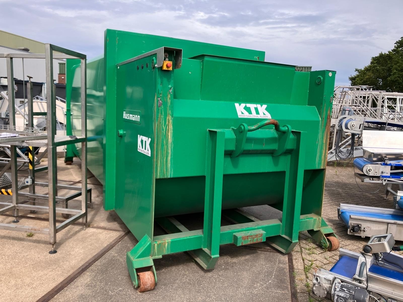 Schommel pers 22m3 380v Husmann, Ophalen of Verzenden, Gebruikt, IJzer