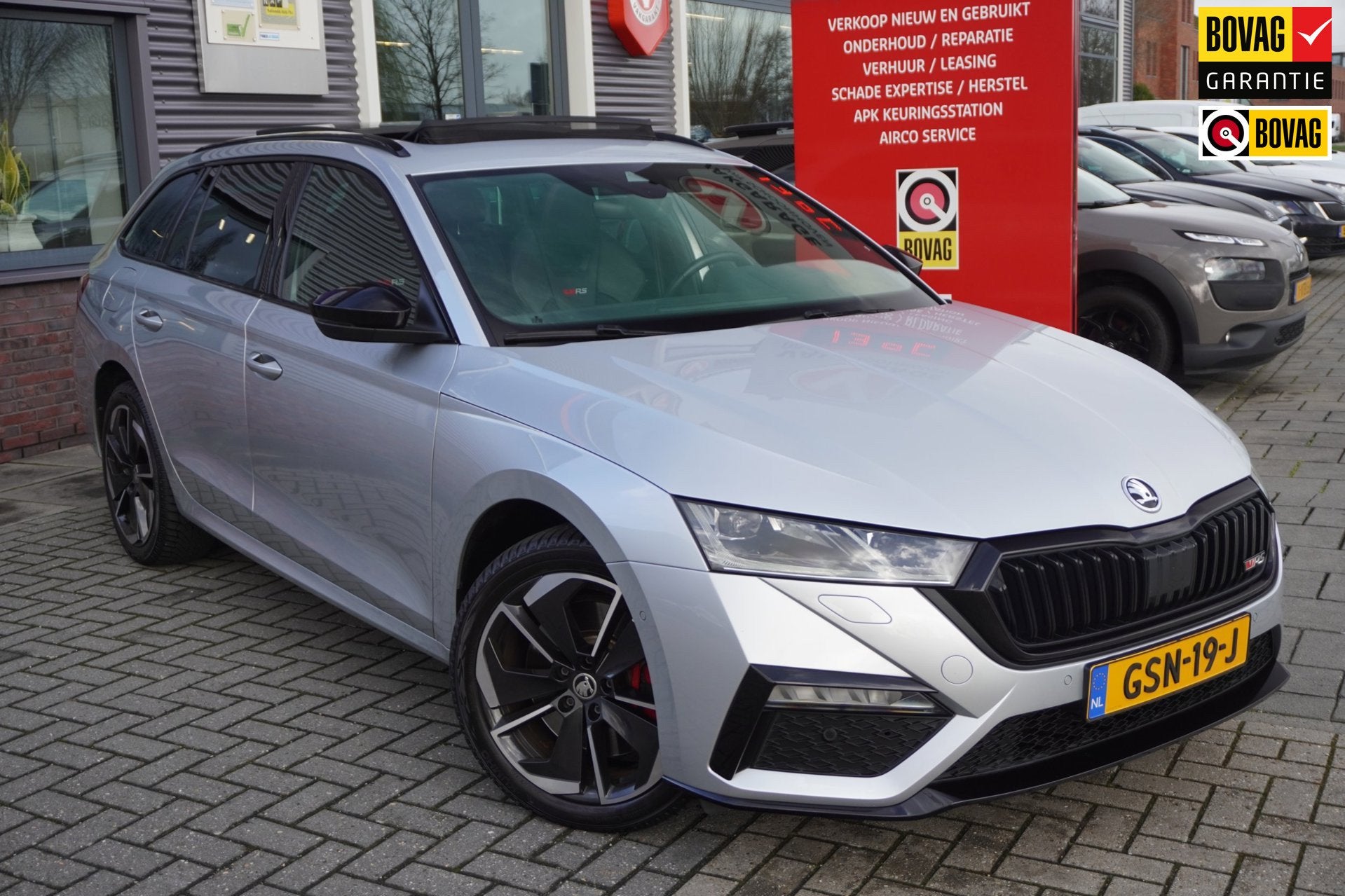 Skoda Octavia Combi 1.4 TSI RS iV PHEV Business / Pano / Mas, Auto's, Dealer onderhouden, Gebruikt, 4 cilinders, 150 pk